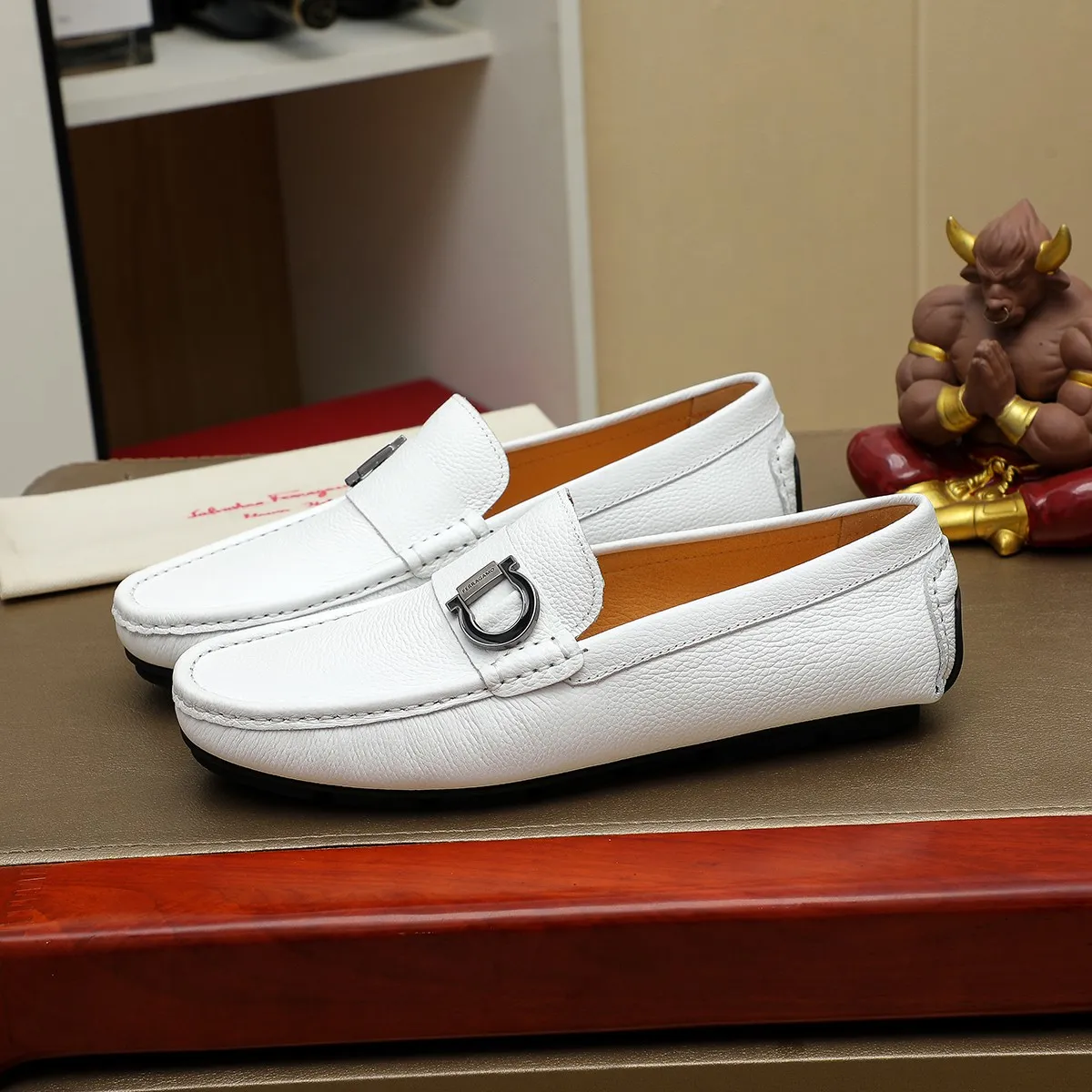 Men's shoes 💰360 🕷🕷【Ferragamo】Ferragamo Popular fashionable casual slip-on shoes🇨🇳Official website counter 1:1 production, original mold opening💯Good quality visible, imported high-end first-layer calfskin, luxurious pigskin lining🌿Very clear texture, high-quality waterproof, non-slip and wear-resistant outsole🎋High quality and low price, truly handmade🍓Color, code number 38-45